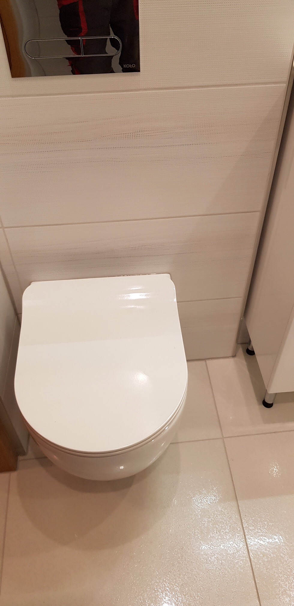 Klejenie płytek w łazience