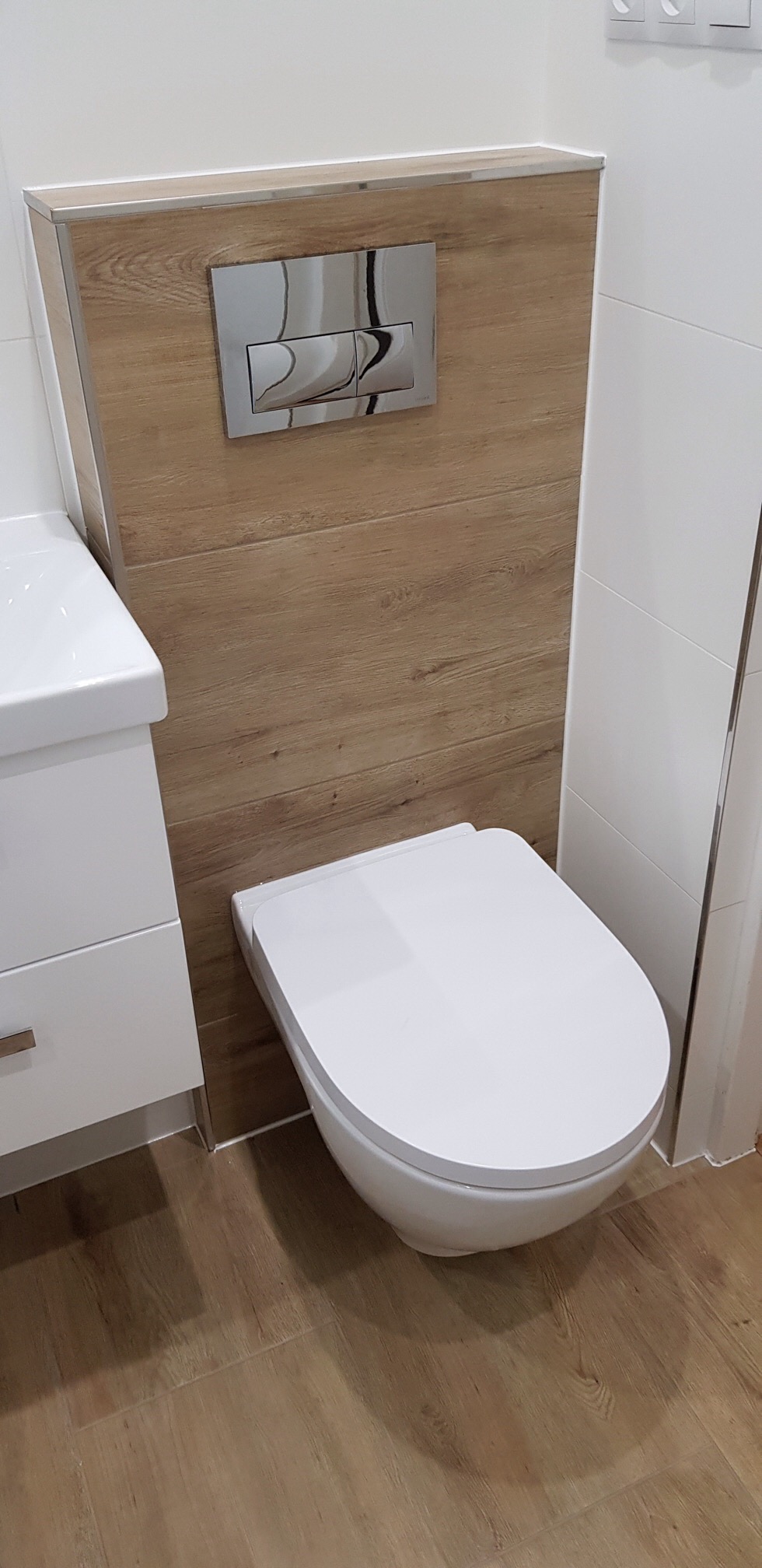 Montaż miski wc